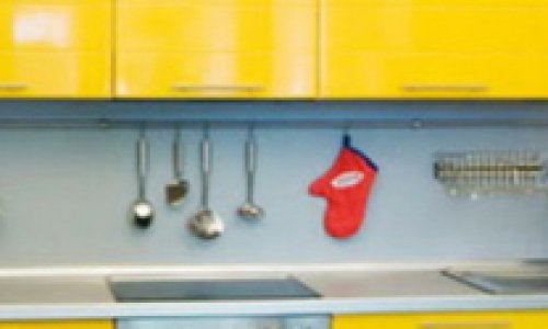 Designing a Perfectly Yellow Kitchen